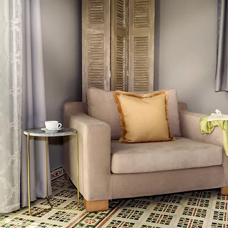 Mosaic Apart Otel 4*