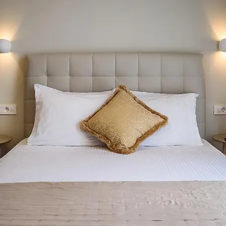 Mosaic Aparthotel