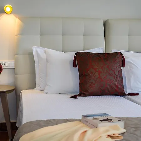 Mosaic Aparthotel