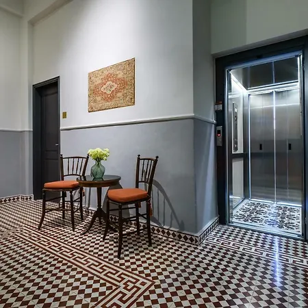 Mosaic Aparthotel
