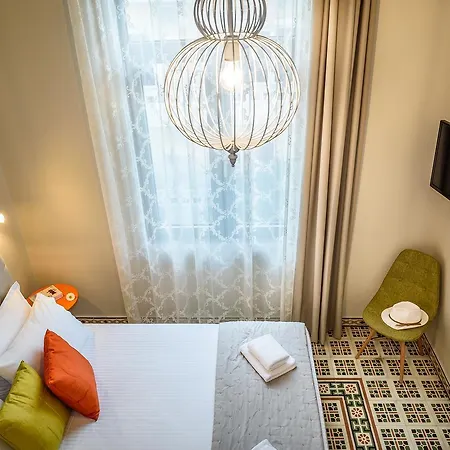 Mosaic Apartahotel
