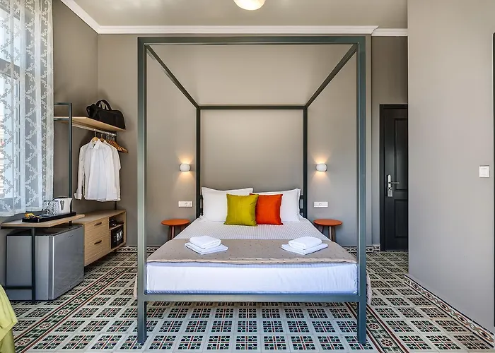 Mosaic Aparthotel 4*